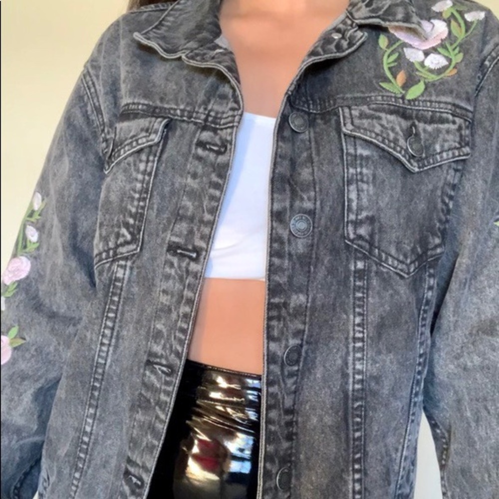 DENIM JACKET